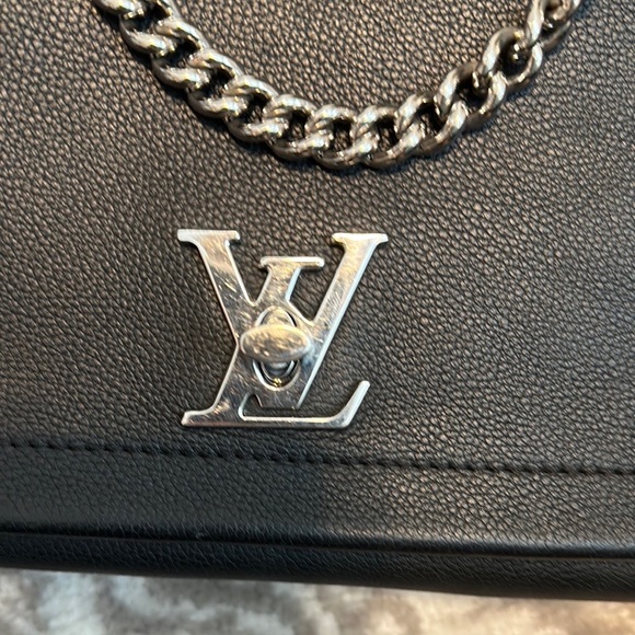 SOLD Louis Vuitton Lockme II shoulder/crossbody bag - Picture 6 of 10